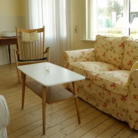 Hotell Strandlyst 3*